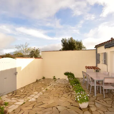 Large Studio Close To The Beach Saint-Martin-de-Ré Extérieur photo